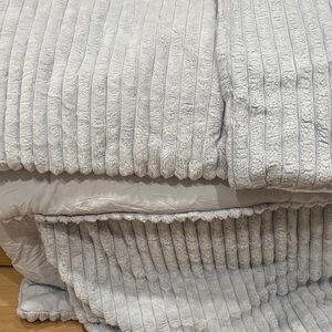 Pottery Barn Teen Plush Baby blue Blanket and pillow case